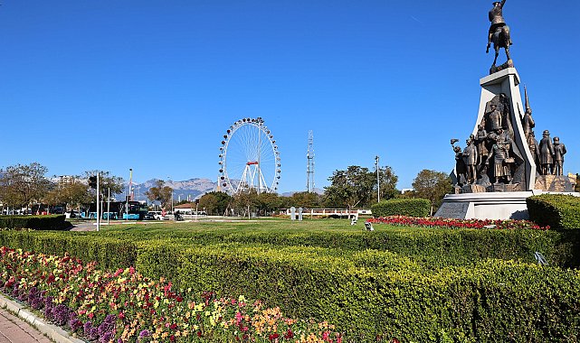 Antalya 4 milyon yazlık çiçekle bahara hazırlanıyor