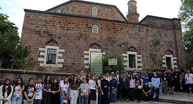 Antalya'dan Ahlat'a Selçuklu köprüsü