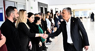 Başkan Uysal personelle bayramlaştı