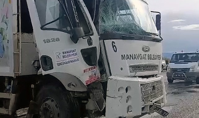 Belediye araçları çarpıştı: 7 yaralı