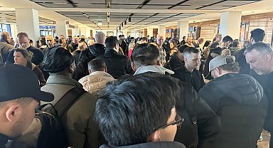 Berlin'de yine pasaport kuyruğu