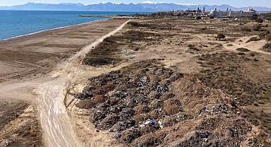 Caretta kumsalındaki temizlik çalışmasında 1500 lağım çukuru tespit edildi