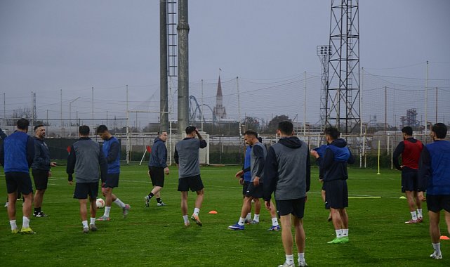 İran Milli Futbol Takımı hazırlıklarını Antalya'da sürdürüyor