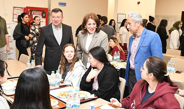 Kaymakam öğrencilerle iftarda buluştu