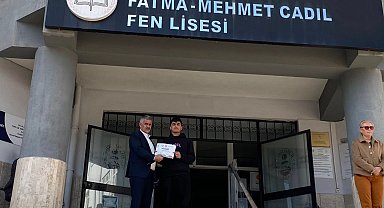 Korkutelili öğrenci ABD'den madalyayla döndü