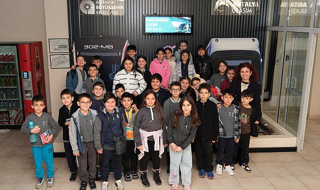 Öğrenciler tramvayın tarihini öğrendi