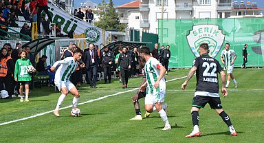 Serik Spor, taraftarına çifte bayram yaşattı: 2-0