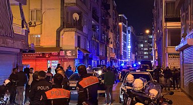 Tartıştıkları 2 komşuyu tüfekle yaraladılar