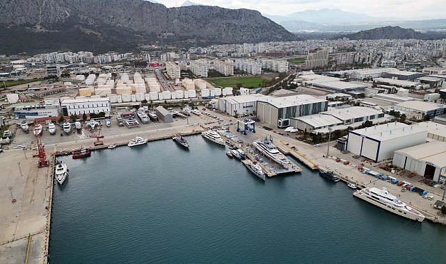 Antalya Serbest Bölge'de ihracatın ithalatı karşılama oranı yüzde 195