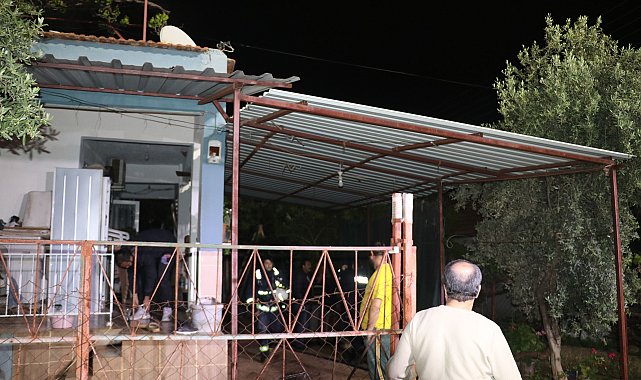 Antalya'da evin deposu yandı