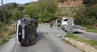 Devrilen aracın sürücüsü yaralandı