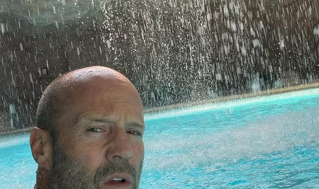 İngiliz oyuncu Antalya'da tatil yapıyor