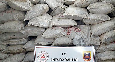 Kepez'de 65 milyon TL'lik kaçakçılık operasyonu