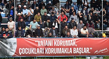 Kepez'de pehlivanlar dualı çayıra çıktı