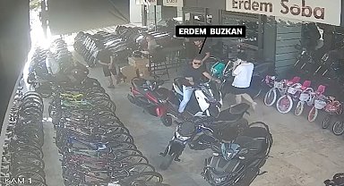 Manavgat'ta eski başkanın tutuklandığı soruşturmada paraların motosikletle taşındığı görüntüler ortaya çıktı