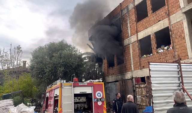 Metruk bina yangını sonrası muhtardan 'restorasyon' çağrısı
