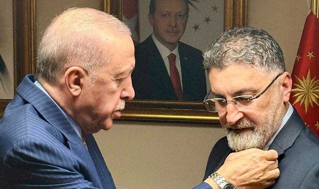 Serik Belediye Başkanı Kumbul AK Parti'ye geçti