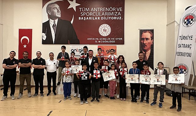 ANTGİAD 2. Ödüllü Satranç Turnuvası büyük heyecana sahne oldu