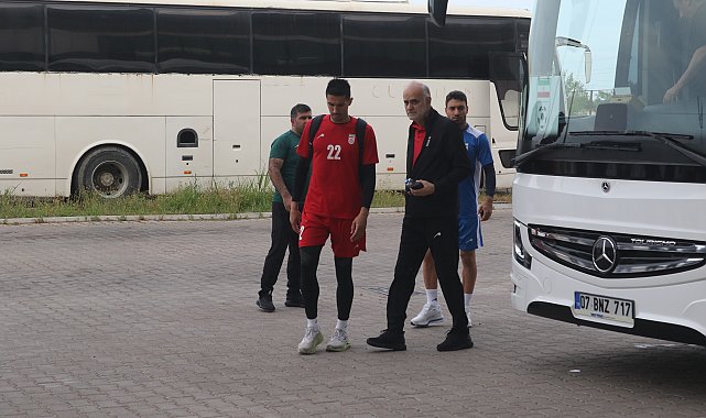 İran Milli takımı Dünya Kupası hazırlıklarına Antalya'da başladı
