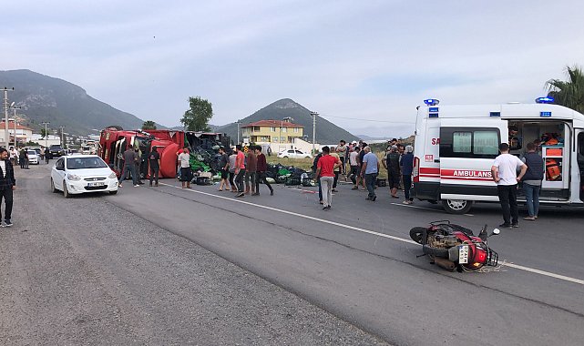 Kamyonla motosiklet çarpıştı: 3 yaralı