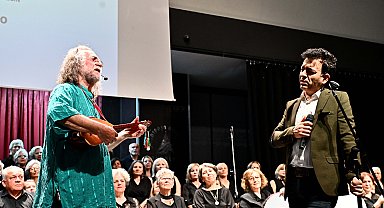 Muratpaşa'da 100 kişilik halk müziği şöleni