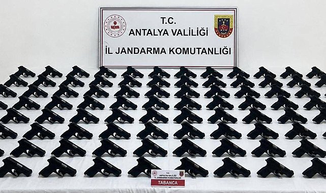 Serik'te ruhsatsız silah operasyonu