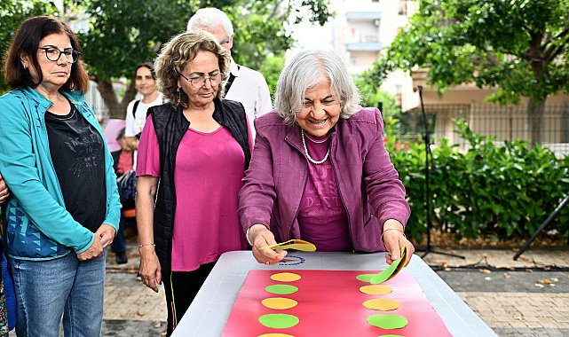 Yaşlı evlerinde bahar şenliği