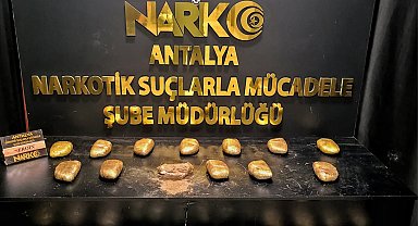 Aile görüntüsü vererek uyuşturucu taşıyan 3 şüpheli tutuklandı