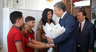 Antalya'da 475 bin öğrenci karne aldı