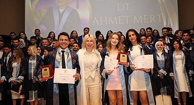 Diş hekimleri mezun oldu