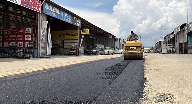 Döşemealtı'nda kanalizasyon ve asfalt çalışmaları eş zamanlı sürüyor