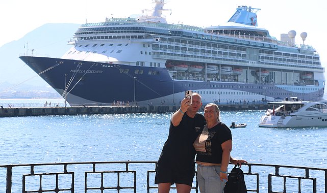 İngilizler kruvaziyerle Alanya'ya geldi