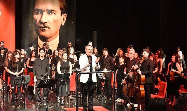 Kepez'de müziğin ustaları ve genç yetenekler aynı sahnede