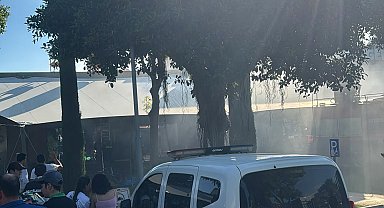 Restoran çatısındaki yangın büyümeden söndürüldü