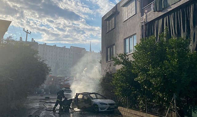 Seyir halindeki otomobil yandı